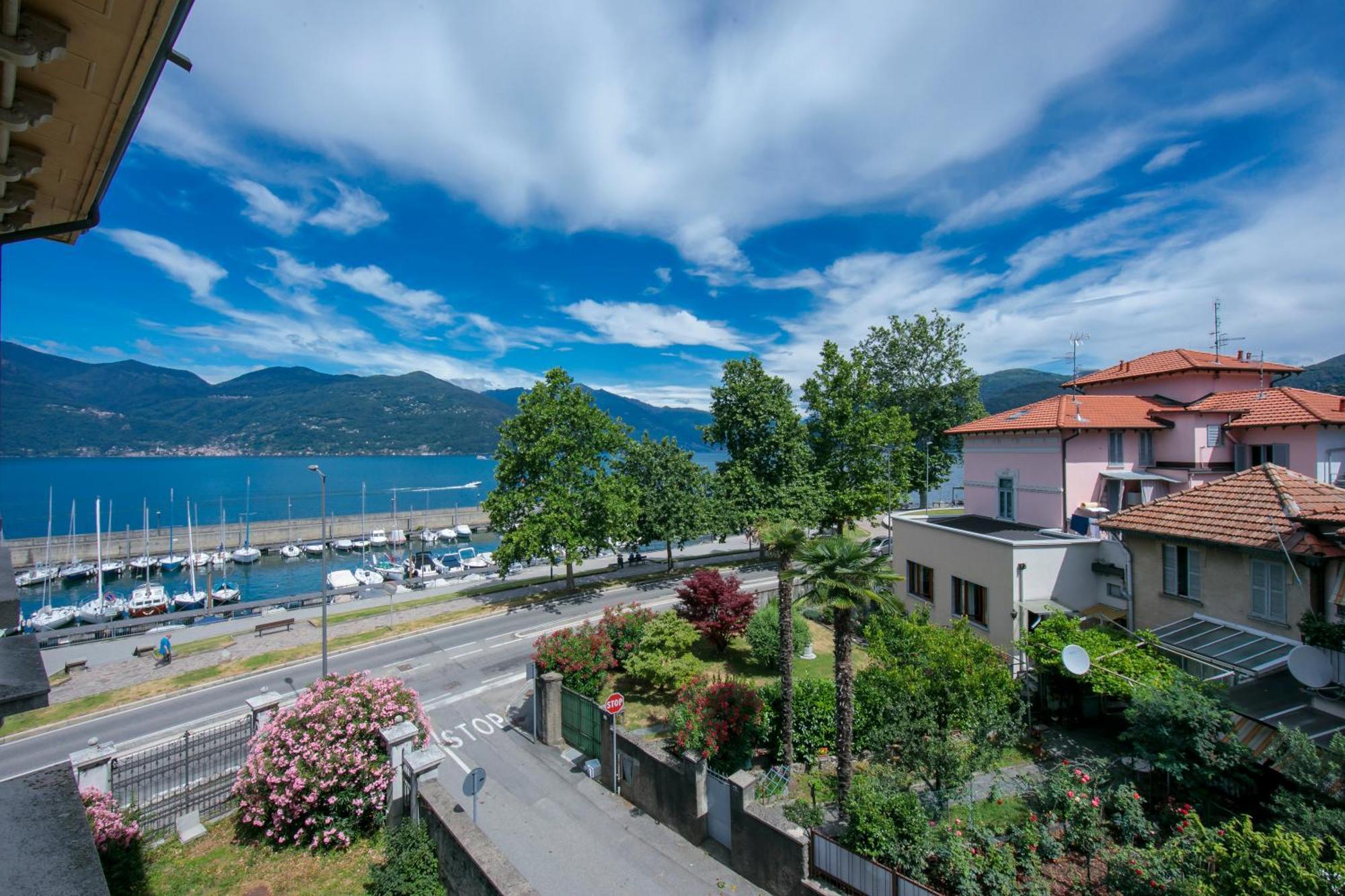 Residenza Oleandro Lake View Luino Center - Happy Rentals ภายนอก รูปภาพ